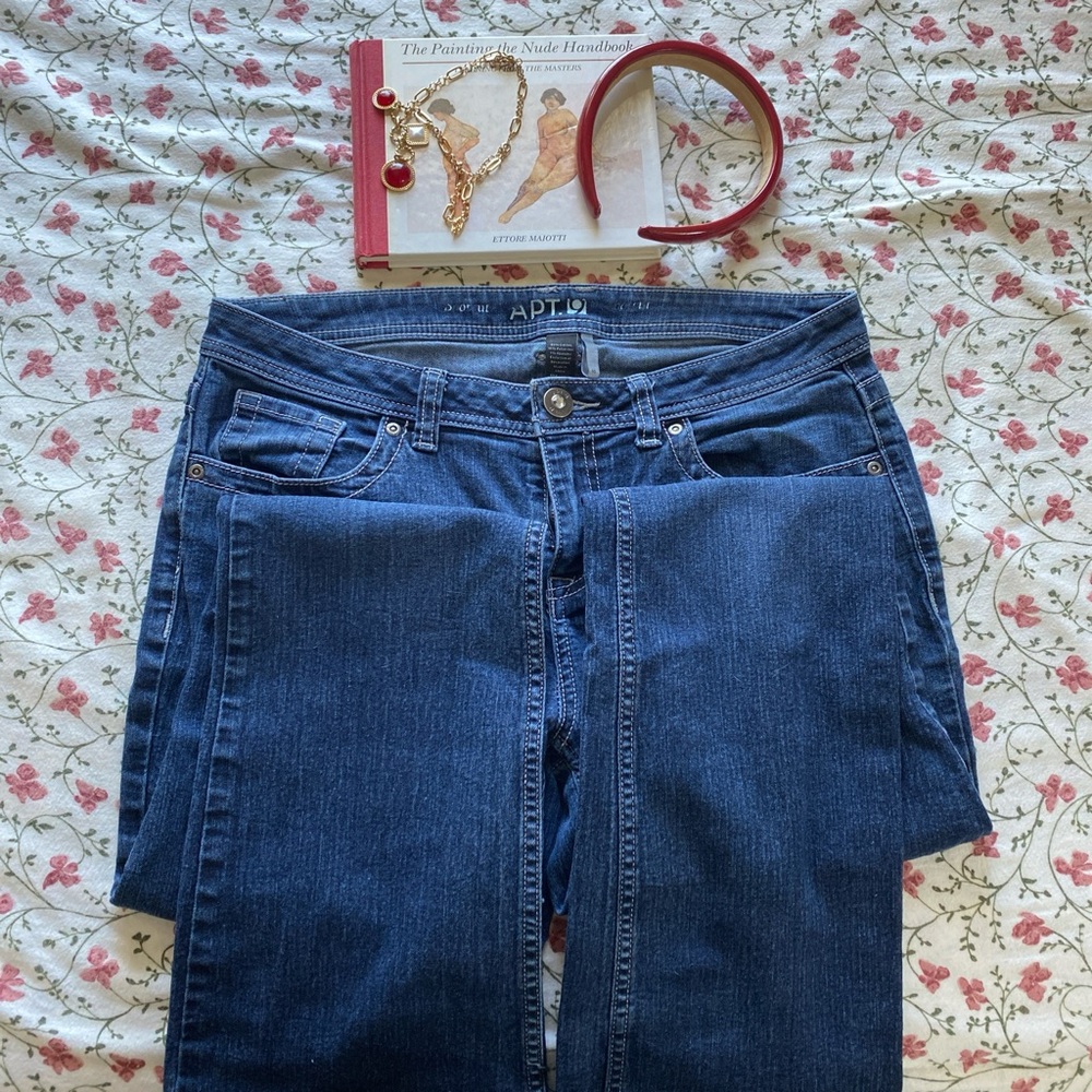 Apt. 9 Women's Classic Blue Straight Leg Jeans